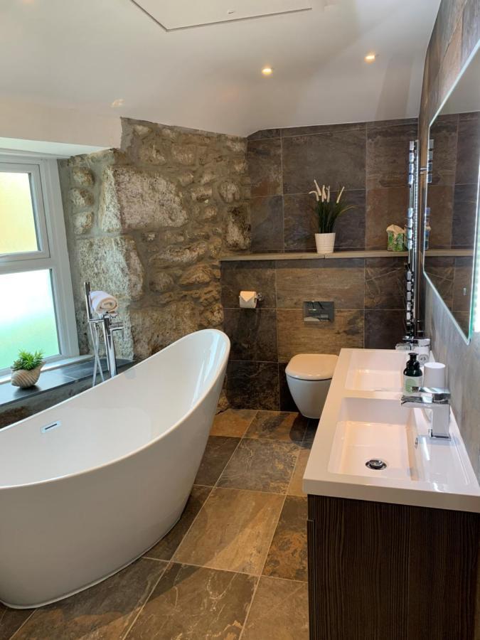 Modern Studio Apartment With Stunning Views! St Ives Exteriör bild