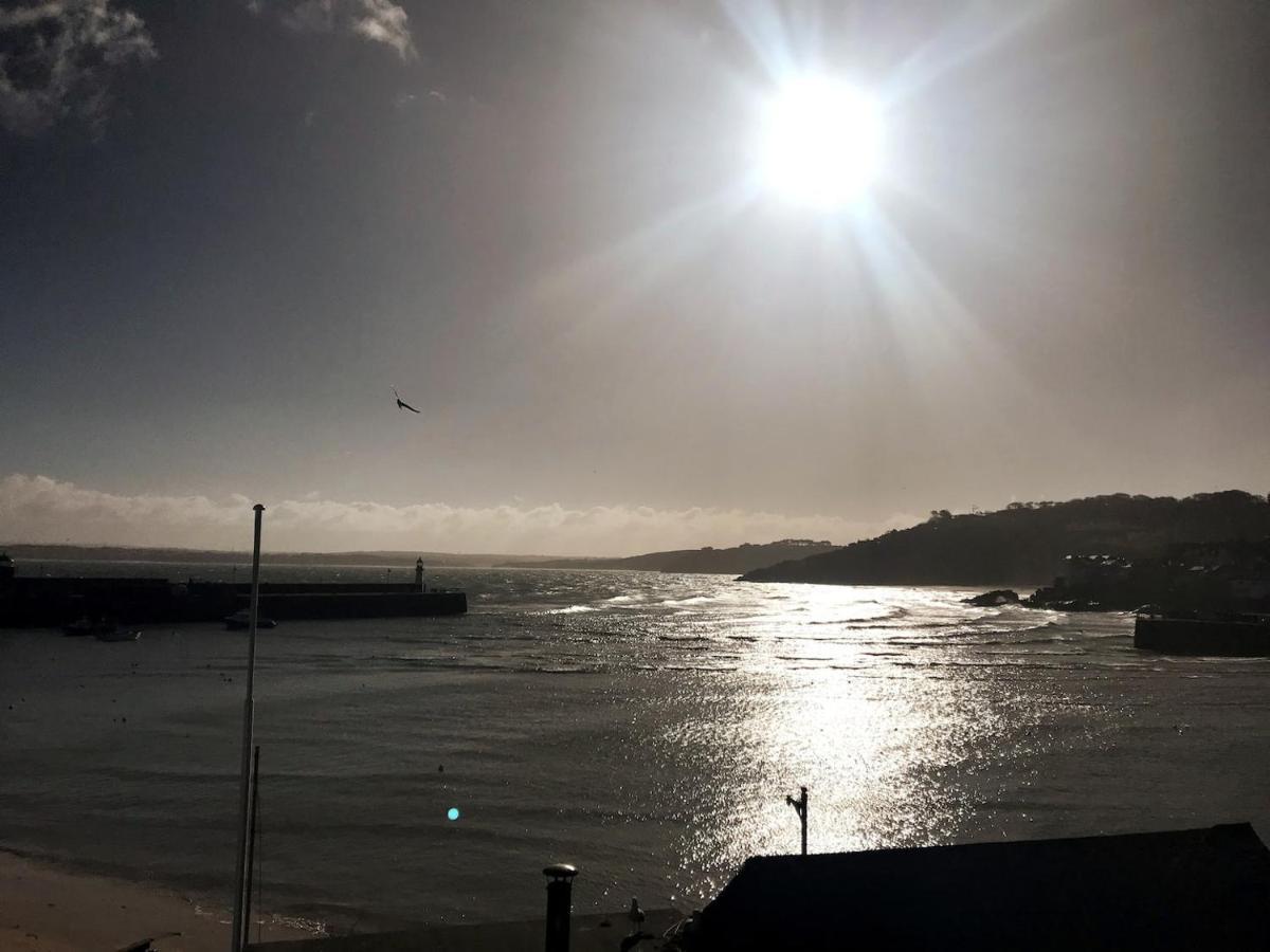 Modern Studio Apartment With Stunning Views! St Ives Exteriör bild