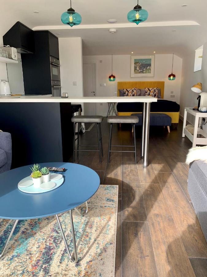 Modern Studio Apartment With Stunning Views! St Ives Exteriör bild